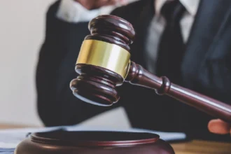 Hakim Berbeda Pendapat? Ini Penjelasan Dissenting Opinion dalam Hukum