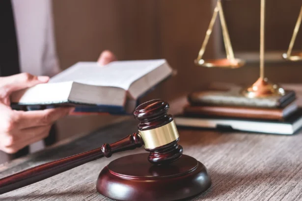 mengingat dan menimbang