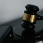 Mundur dari kontrak sepihak