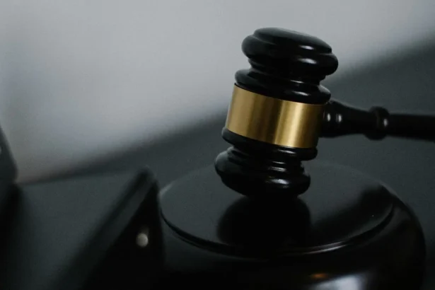 Mundur dari kontrak sepihak